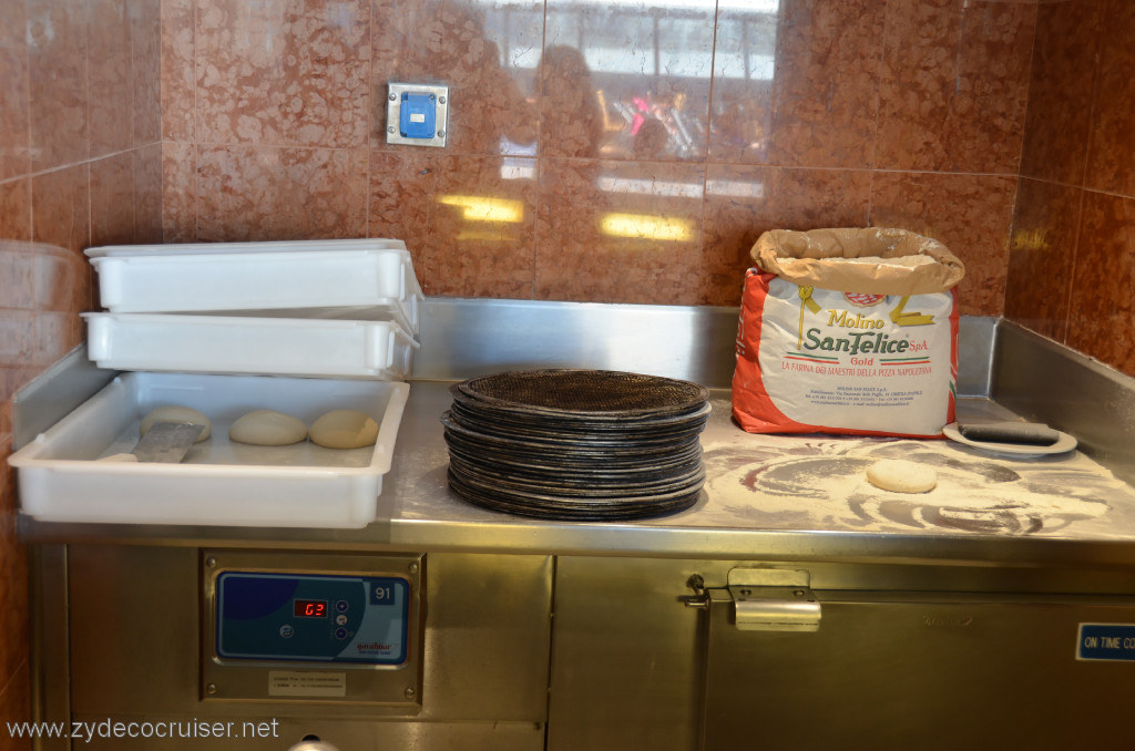 009: Carnival Conquest, Fun Ship 2.0, Pizza Pirate, New Carnival Pizza