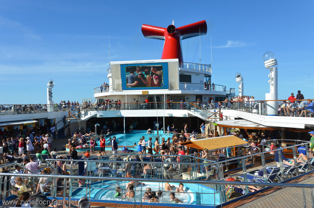 095: Carnival Conquest, Fun Day at Sea 1, Lido, Red Rum vs Blue Tequila Conga, 