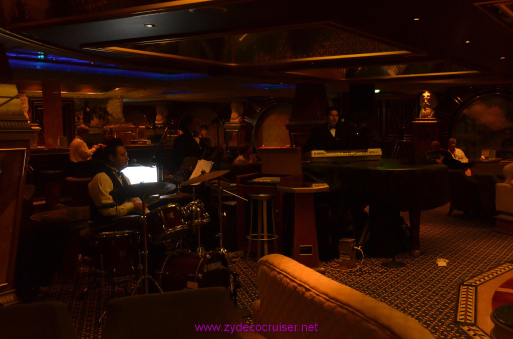 157: Carnival Conquest, Fun Day at Sea 1, Fandango Latin Band in Alfred's Bar, 