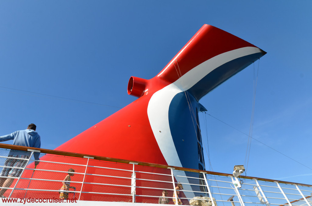 028: Carnival Conquest, Fun Day at Sea 1, Funnel, 