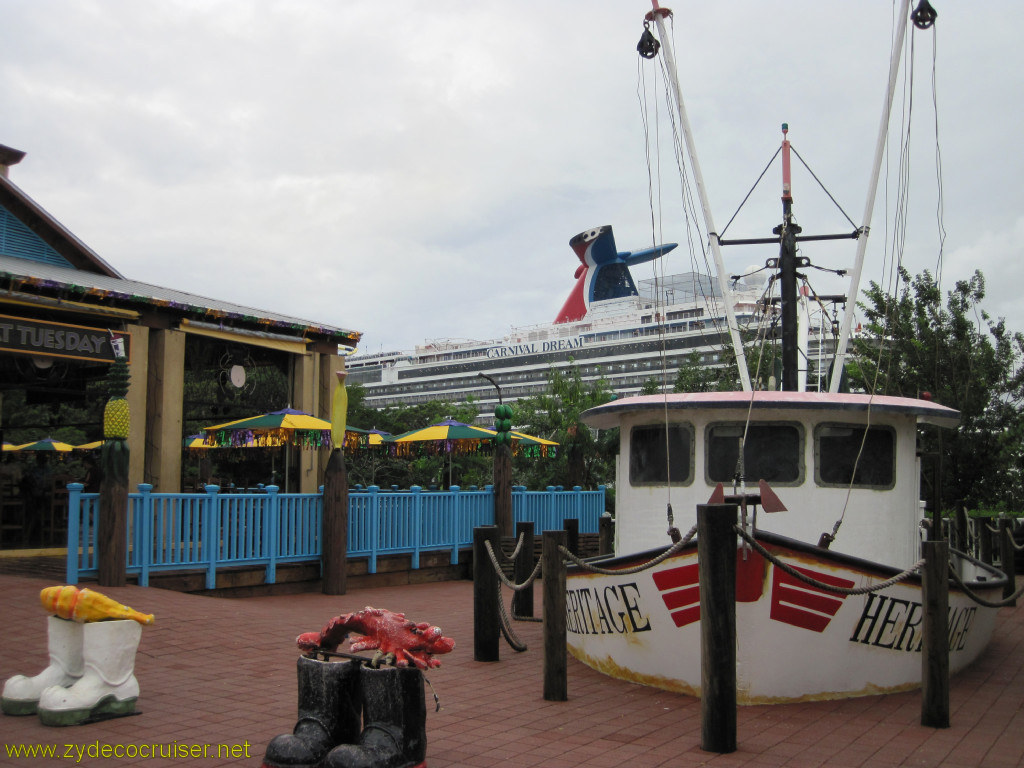 019: Carnival Conquest, Roatan, Heritage and Carnival Dream, 