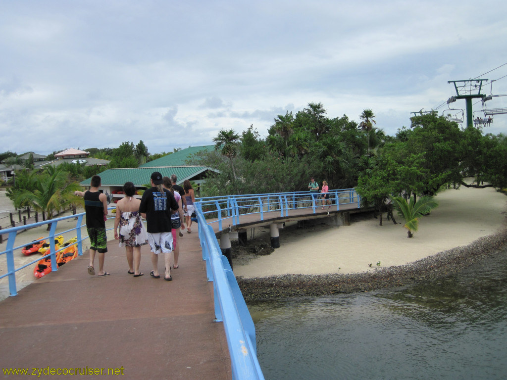 036: Carnival Conquest, Roatan, almost to Mahogany Beach,