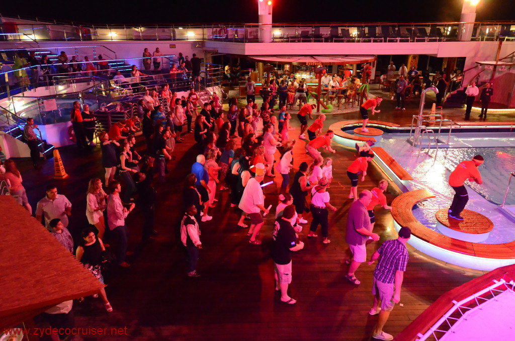 196: Carnival Conquest, Roatan, Deck party, 