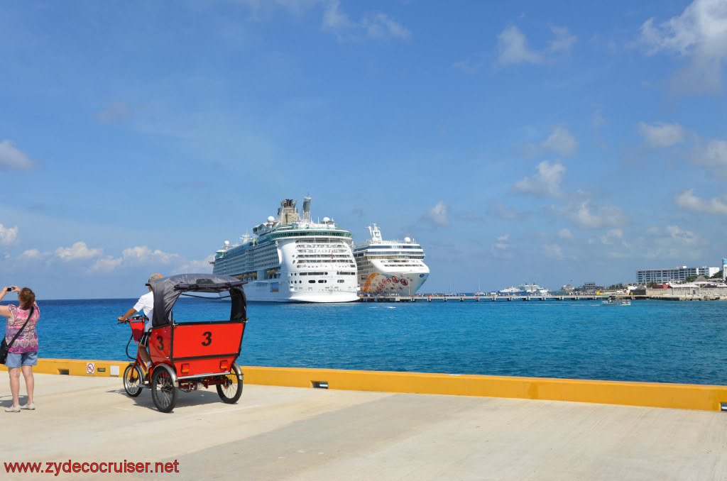 013: Carnival Conquest, Cozumel, Puerta Maya, a pedicab, 