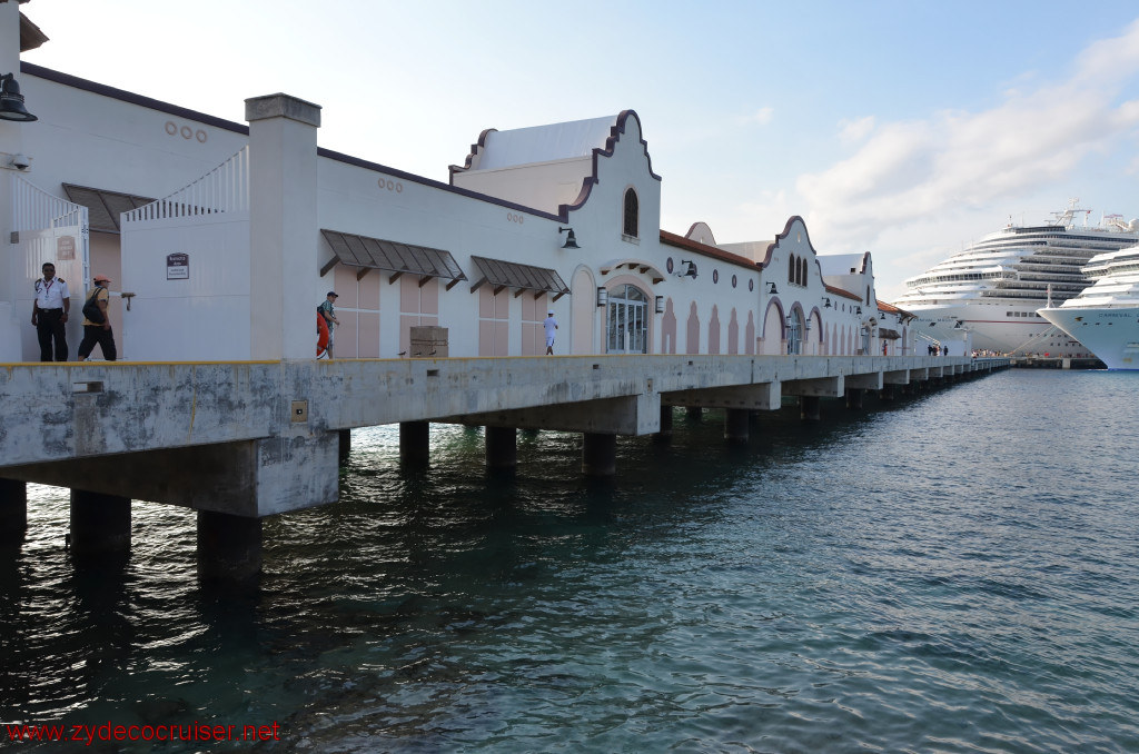 426: Carnival Conquest, Cozumel, Puerta Maya, 