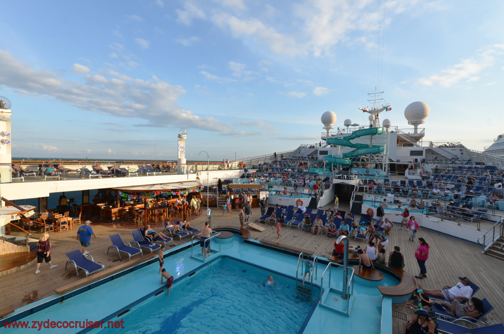 453: Carnival Conquest, Cozumel, Lido, Sun Pool, 