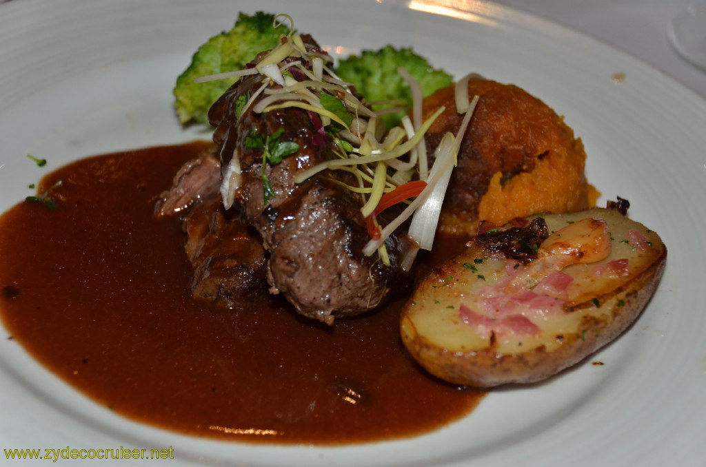 517: Carnival Conquest, Cozumel, MDR Dinner, Petite Filet Mignon and Braised Boneless Short-Rib, 