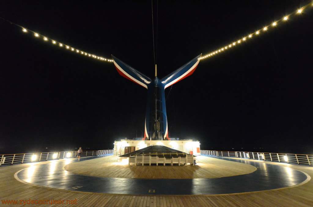 073: Carnival Conquest, Fun Day at Sea 3, Carnival Funnel at night