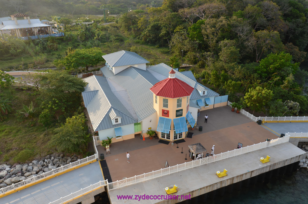 048: Carnival Conquest Cruise, Roatan, 