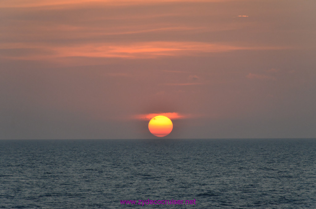 310: Carnival Conquest Cruise, Roatan, 