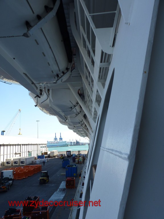 005: Carnival Dream Cove Balcony: Up looking