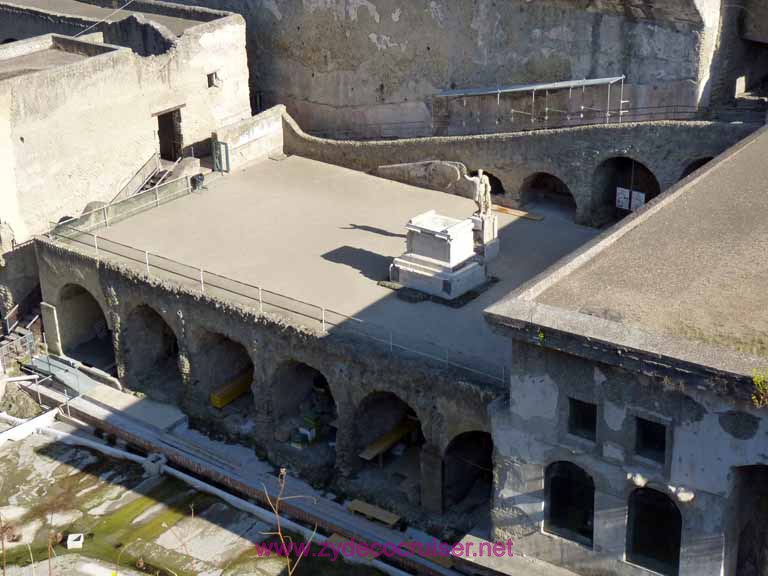 3415: Carnival Dream - Naples - Herculaneum