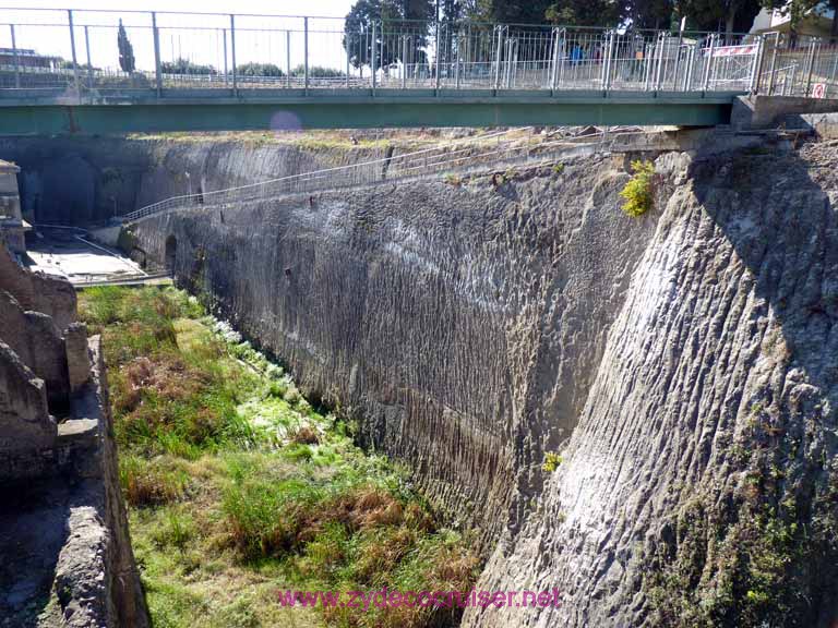 3435: Carnival Dream - Naples - Herculaneum