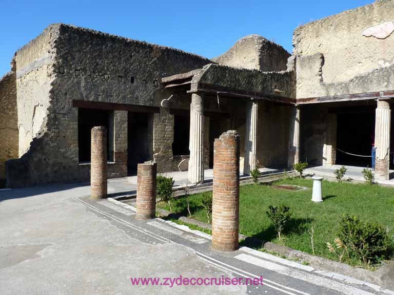 3515: Carnival Dream - Naples - Herculaneum