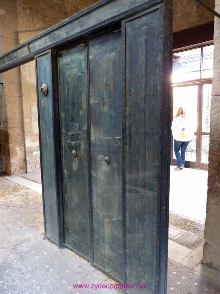 3591: Carnival Dream - Naples - Herculaneum