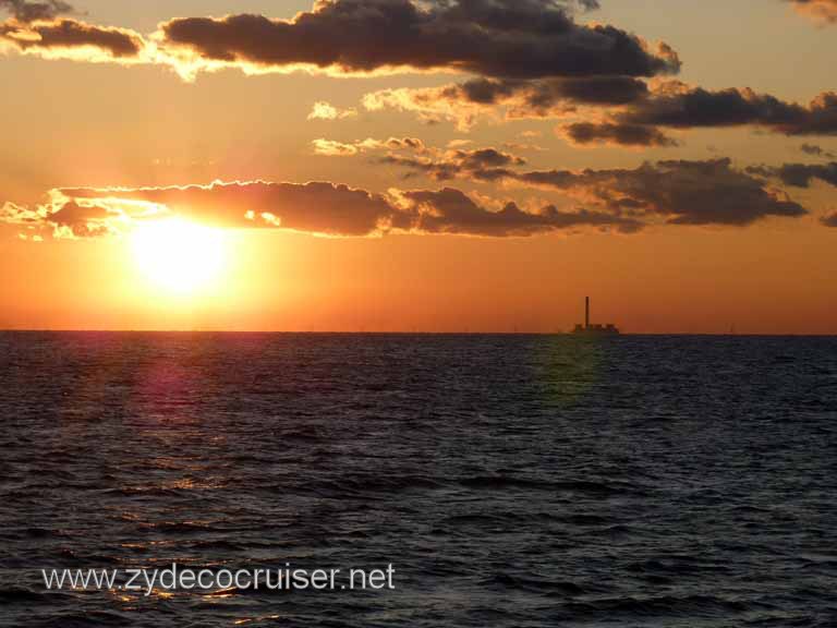 4670: Carnival Dream leaving Venice, Italy 