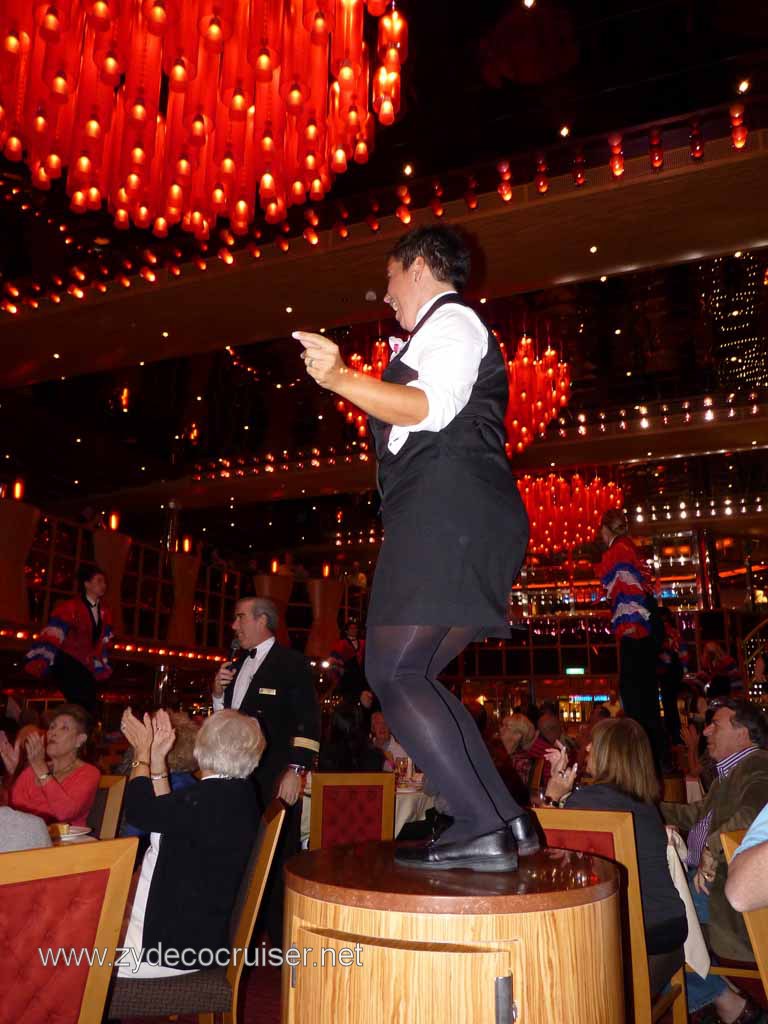 4689: Carnival Dream - Martina Dancing