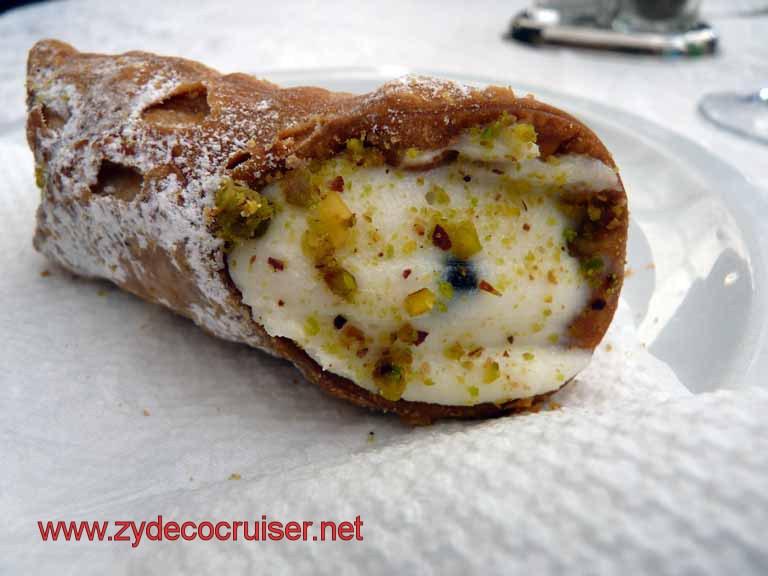 5474: Carnival Dream - Messina - Taormina - Lunch - Terrazza Angelo - Cannolo (Cannoli) - Delicious