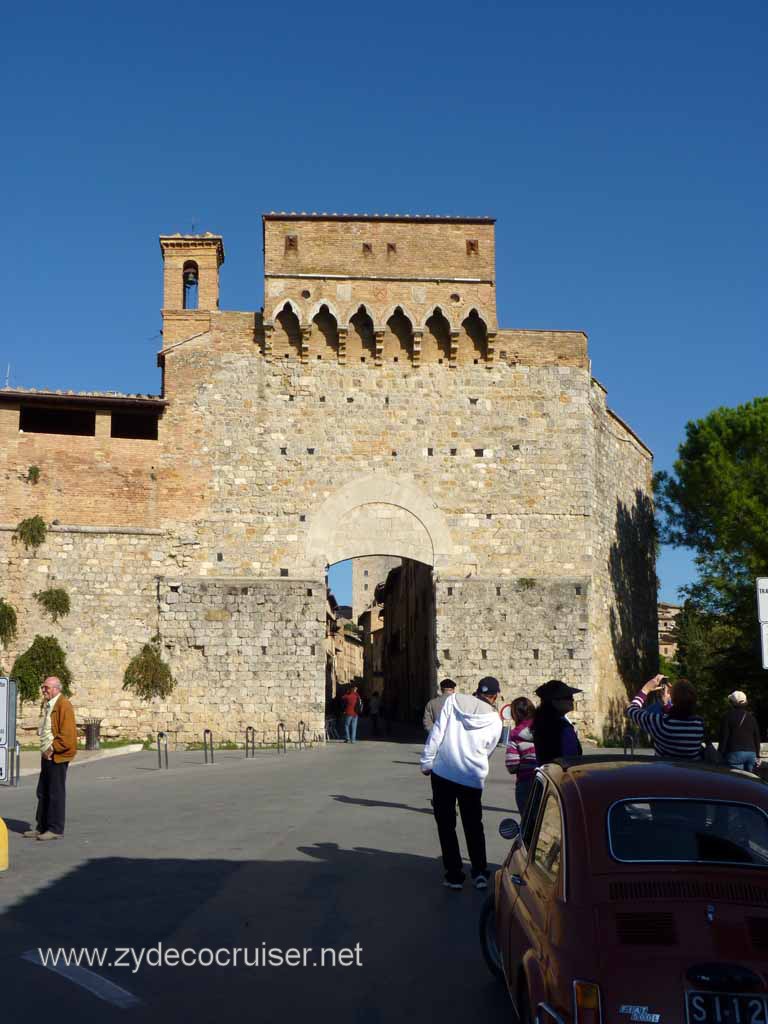 6389: Carnival Dream, Livorno - Beautiful Tuscany - San Gimignano