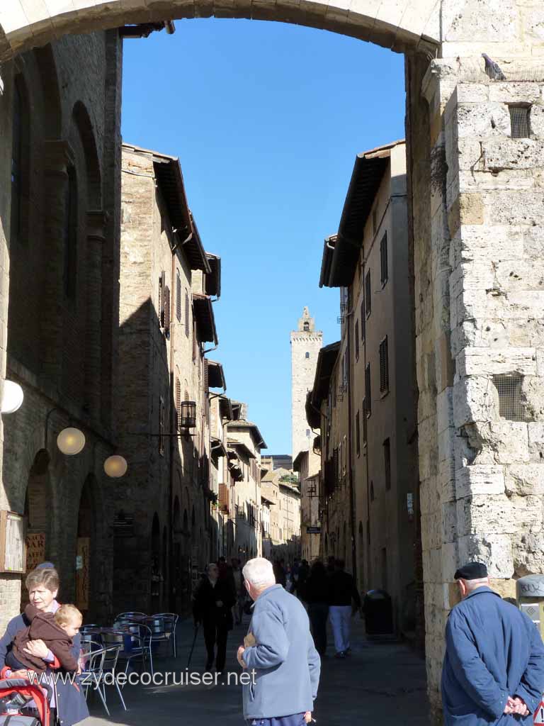 6392: Carnival Dream, Livorno - Beautiful Tuscany - San Gimignano