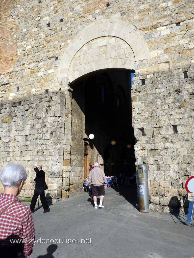 6394: Carnival Dream, Livorno - Beautiful Tuscany - San Gimignano