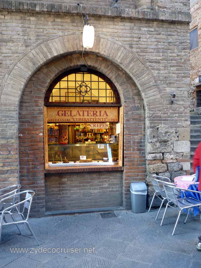 6397: Carnival Dream, Livorno - Beautiful Tuscany - San Gimignano