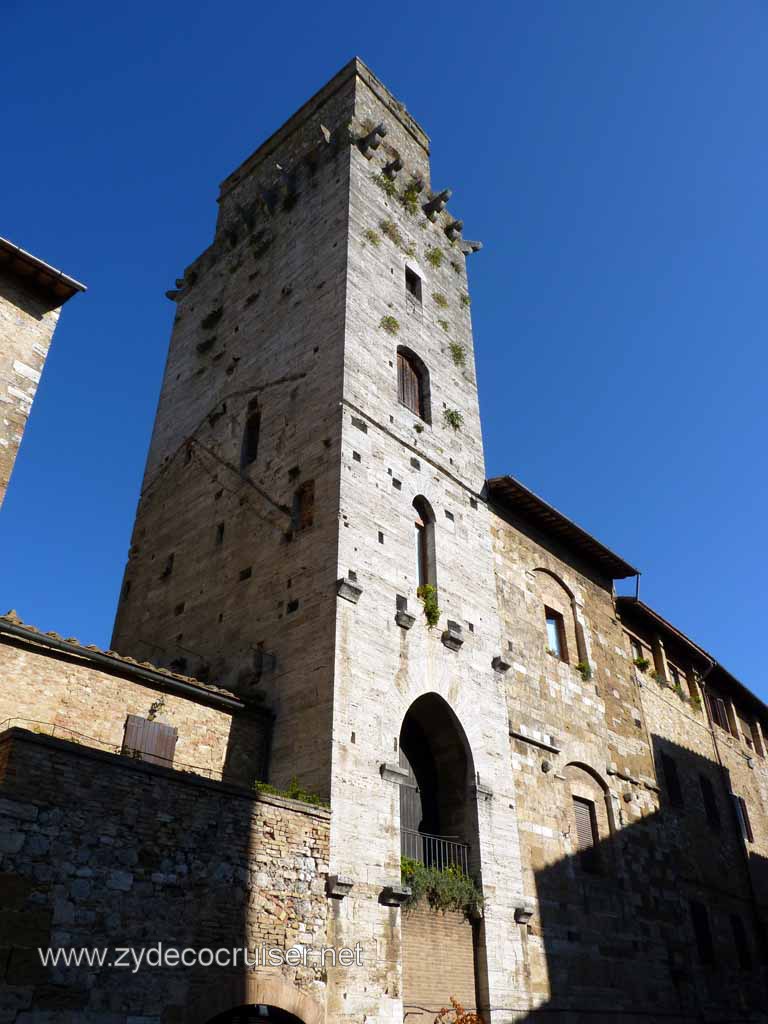 6439: Carnival Dream, Livorno - Beautiful Tuscany - San Gimignano