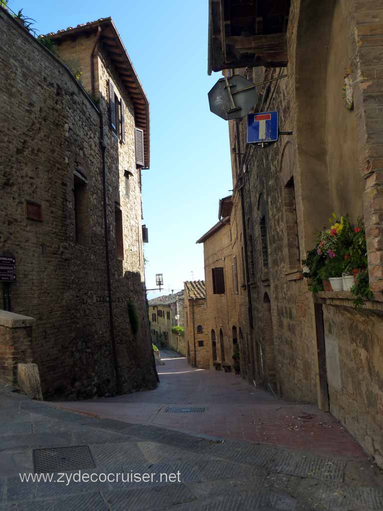 6488: Carnival Dream, Livorno - Beautiful Tuscany - San Gimignano