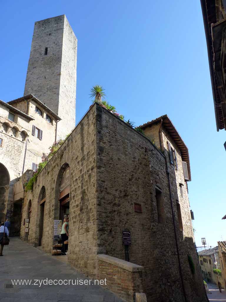 6489: Carnival Dream, Livorno - Beautiful Tuscany - San Gimignano