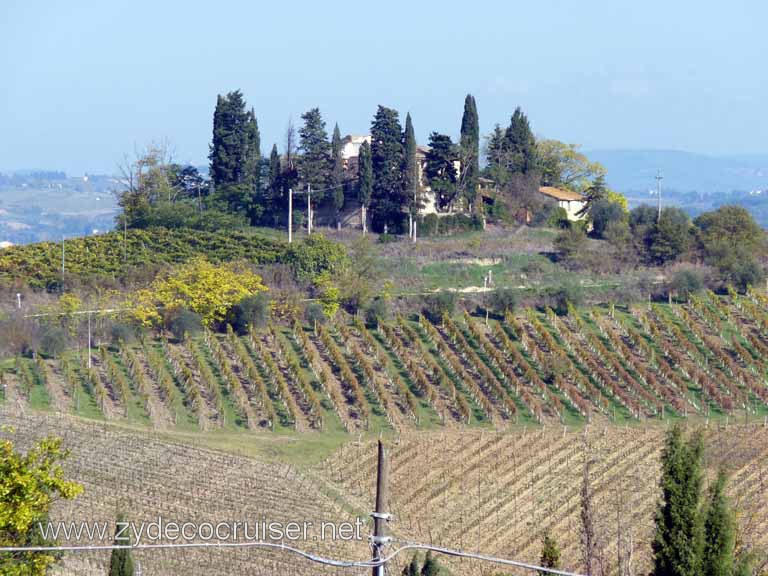 6537: Carnival Dream, Livorno - Beautiful Tuscany - Sovestro in Poggio