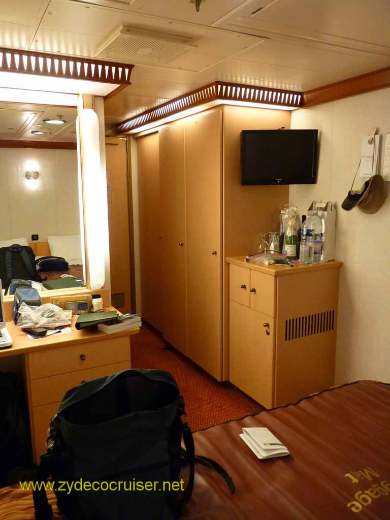 6863: Carnival Dream - Civitavecchia/Rome, Stateroom 7356