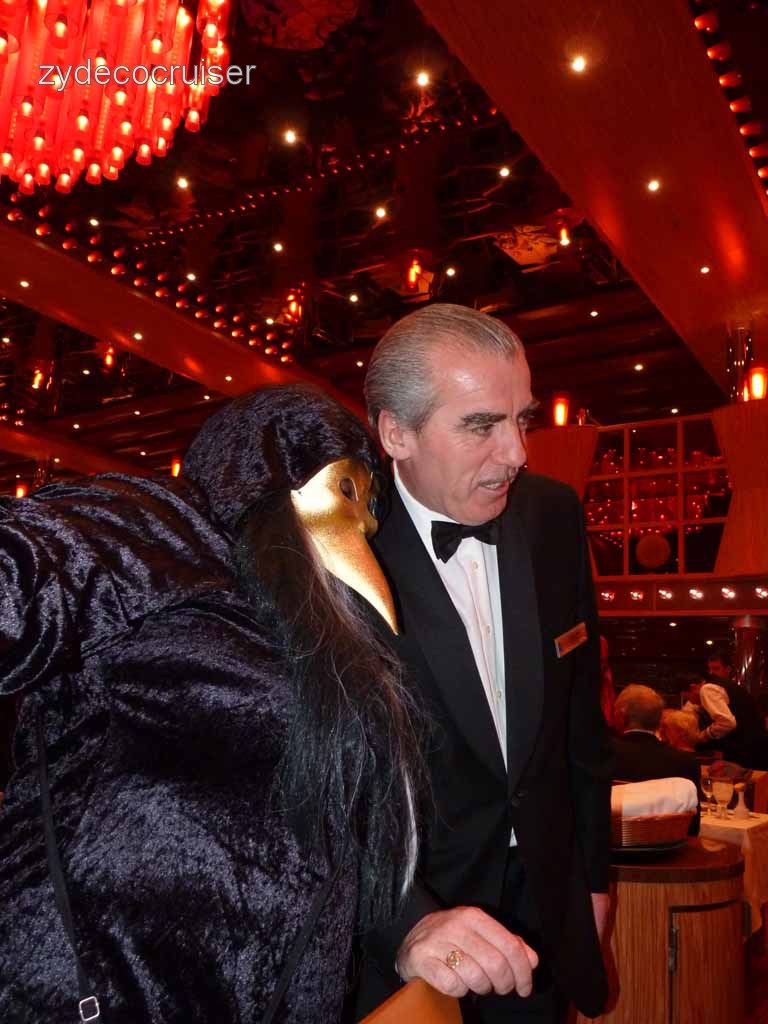 0908: Carnival Dream, Halloween 2009, Ken and Linda