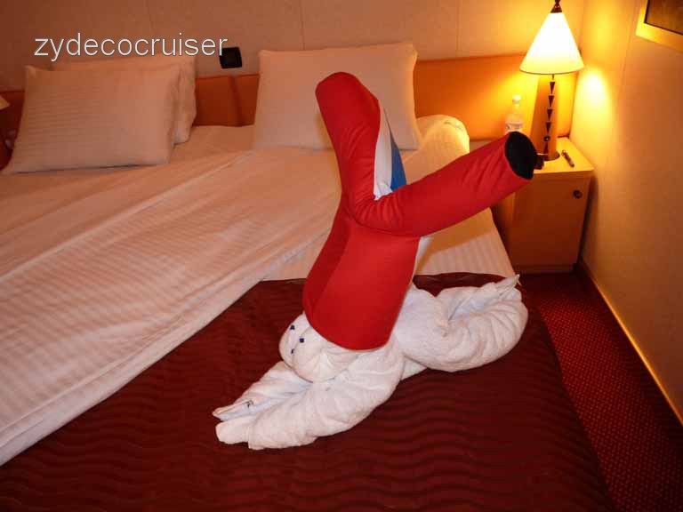 0934: Carnival Dream, Halloween 2009, Watch out Freddy