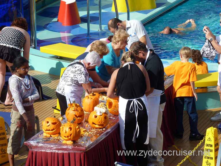 0815: Carnival Dream, Transatlantic, Pumpkin Carving