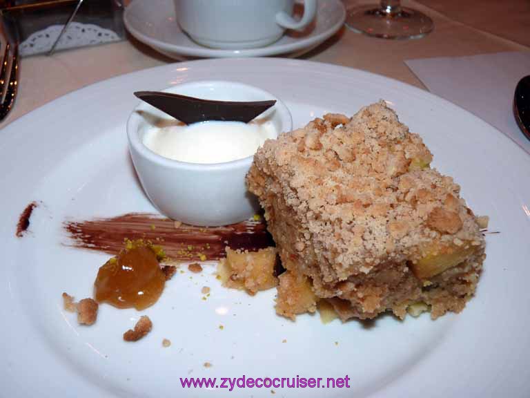 Carnival Dream - Apple Crumble Cake