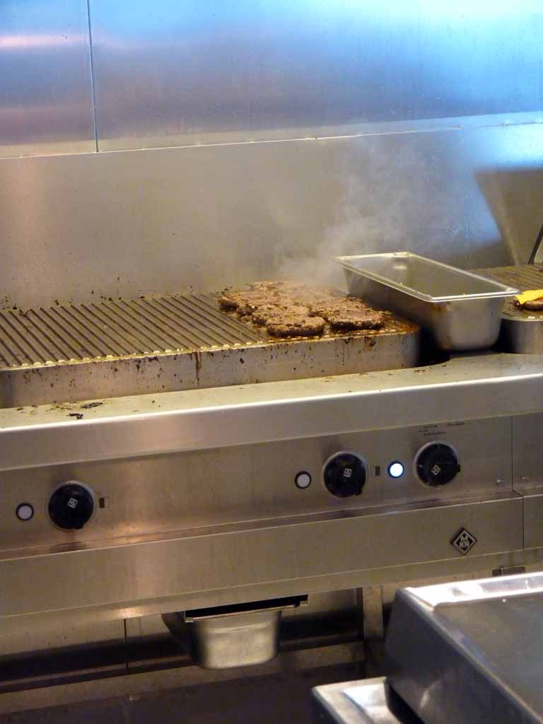 1894: Carnival Dream, Transatlantic Cruise, Hamburgers on The Grill