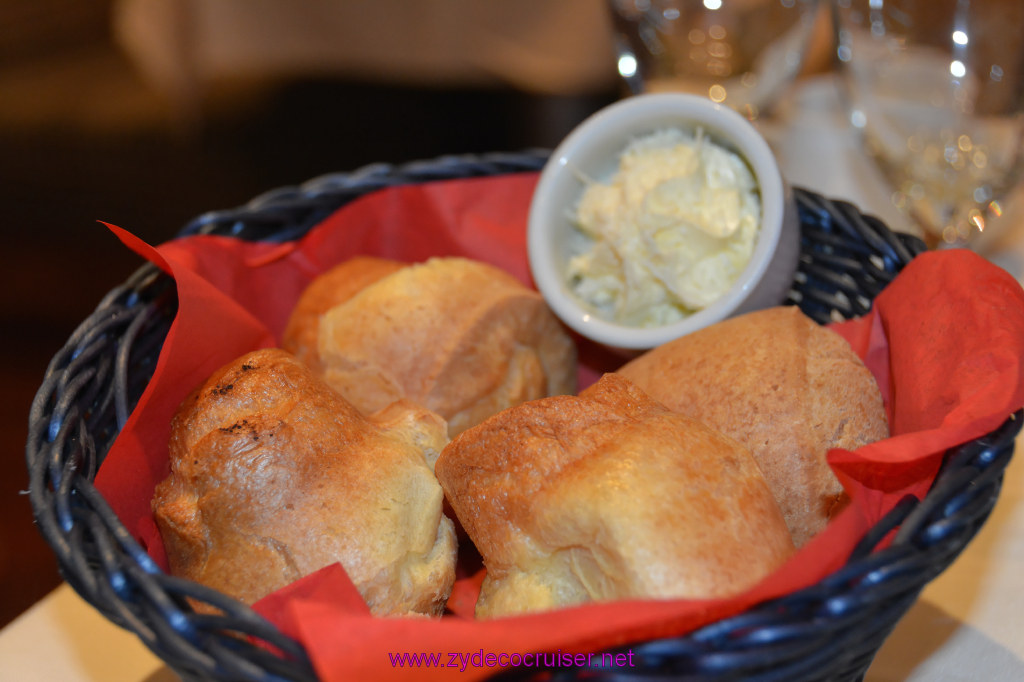 Carnival Dream, Seaday Brunch, Basket of Popovers, 