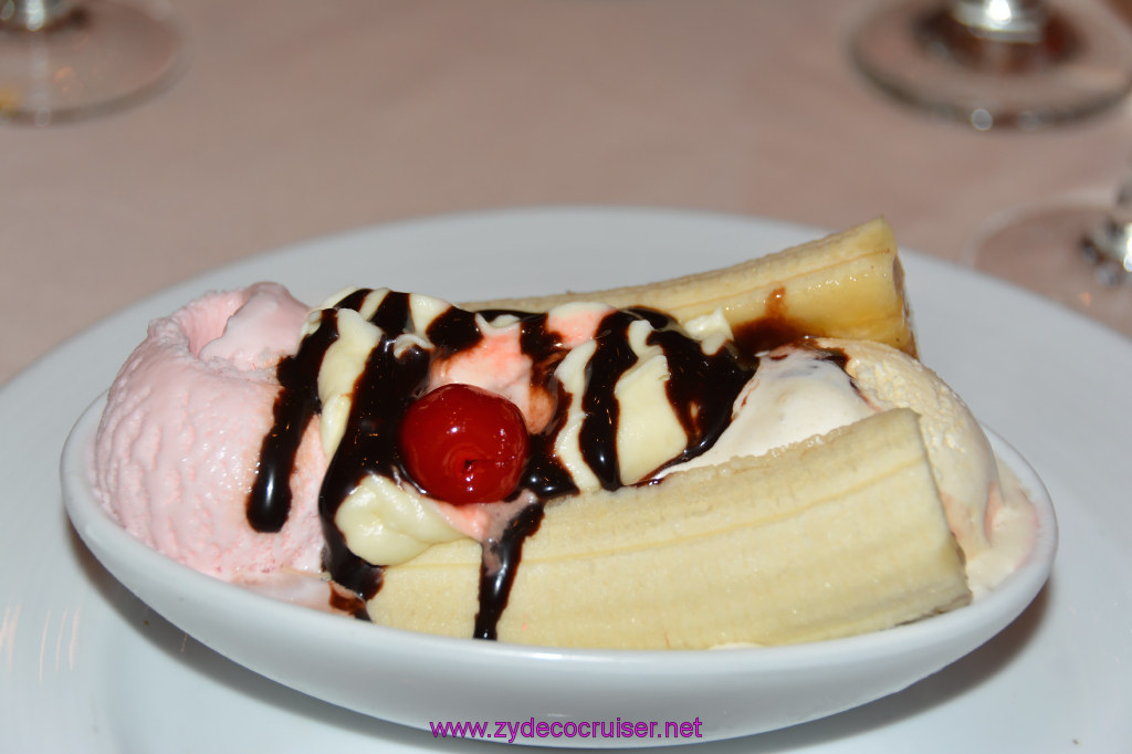 Carnival Dream, MDR Dinner 5, Banana Split, 