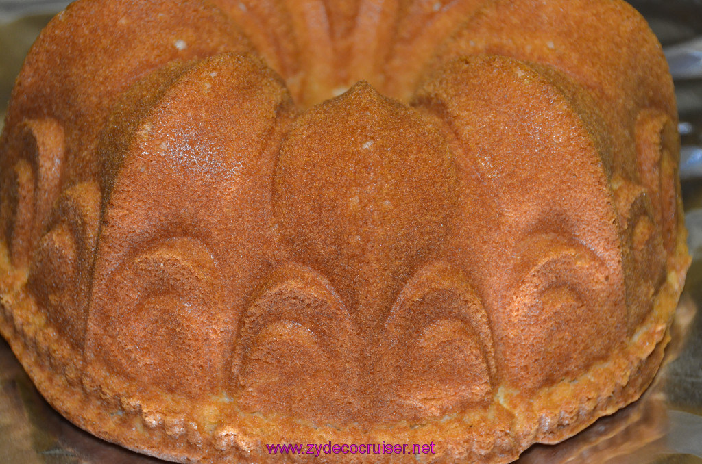 001: Fleur De Lis Bundt cake Elizabeth made for Mom. 