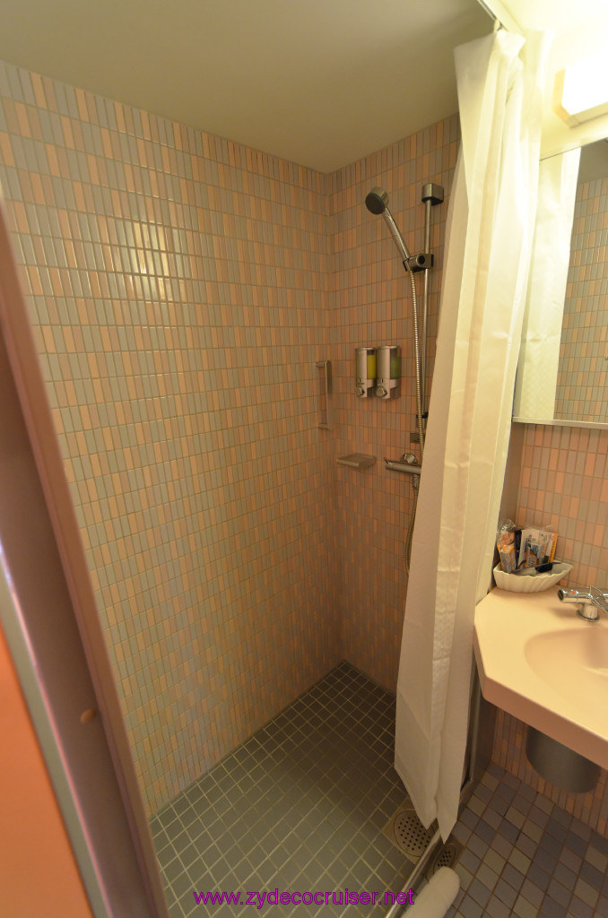 027: Carnival Elation, New Orleans, Embarkation, Cabin Bathroom, 