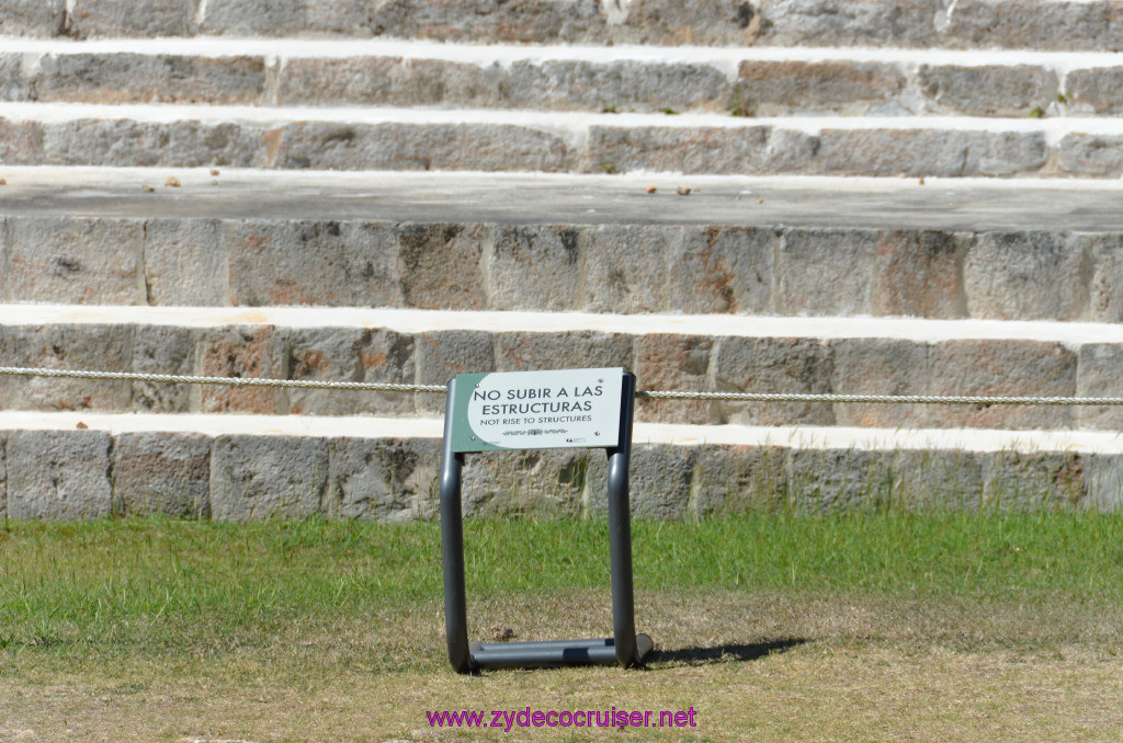 074: Carnival Elation, Progreso, Uxmal, 