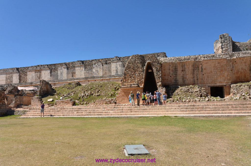 093: Carnival Elation, Progreso, Uxmal, 