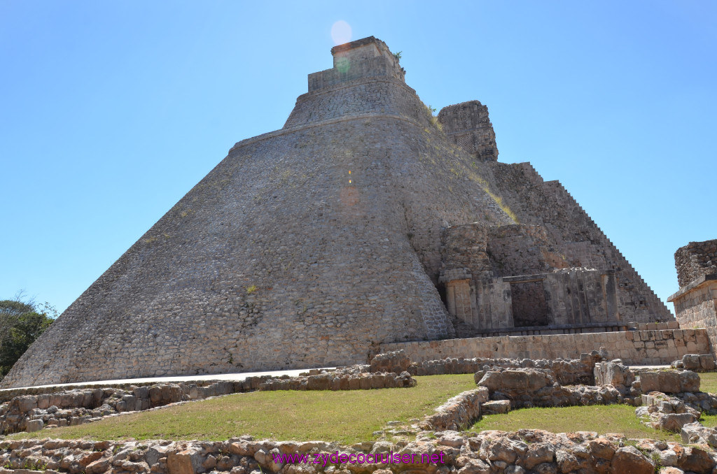 095: Carnival Elation, Progreso, Uxmal, 