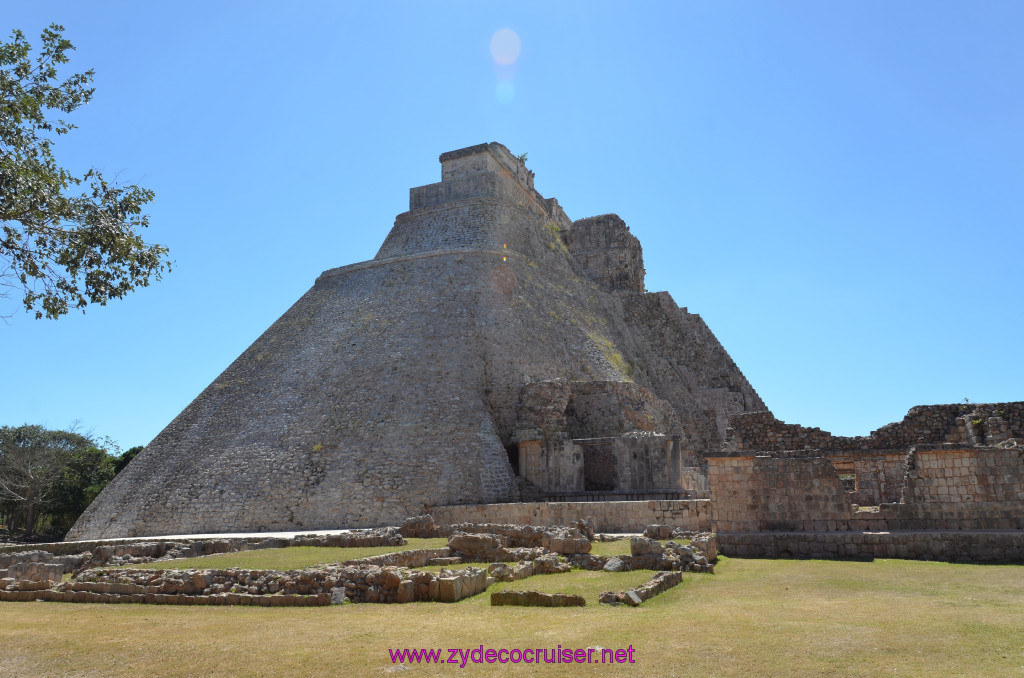 097: Carnival Elation, Progreso, Uxmal, 