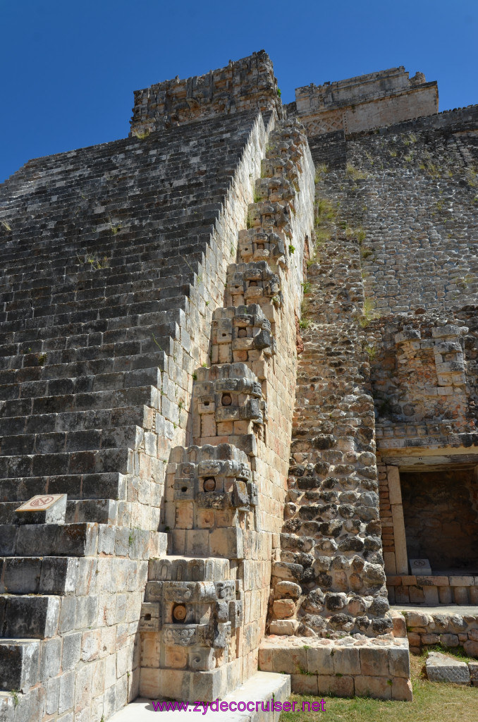 132: Carnival Elation, Progreso, Uxmal, 