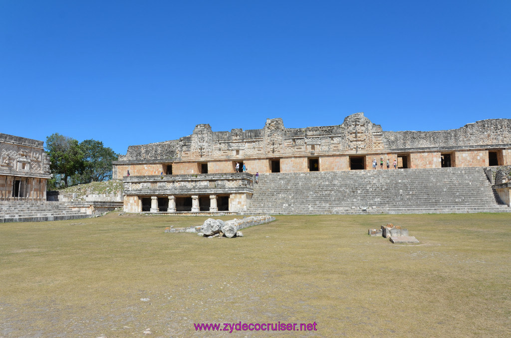 158: Carnival Elation, Progreso, Uxmal, 