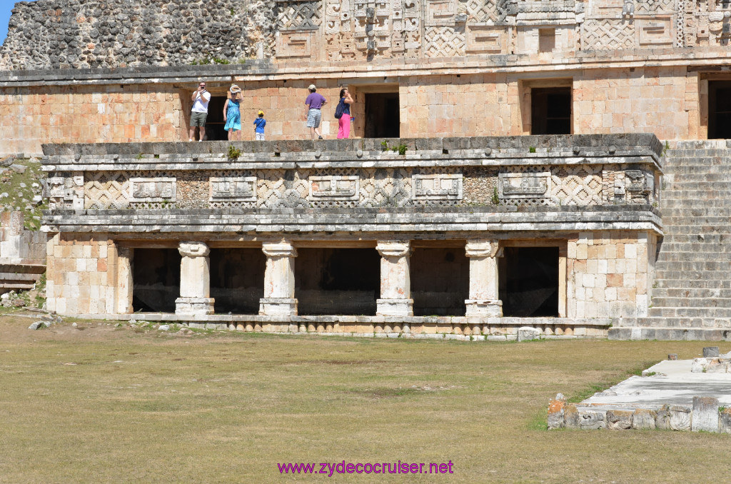 160: Carnival Elation, Progreso, Uxmal, 