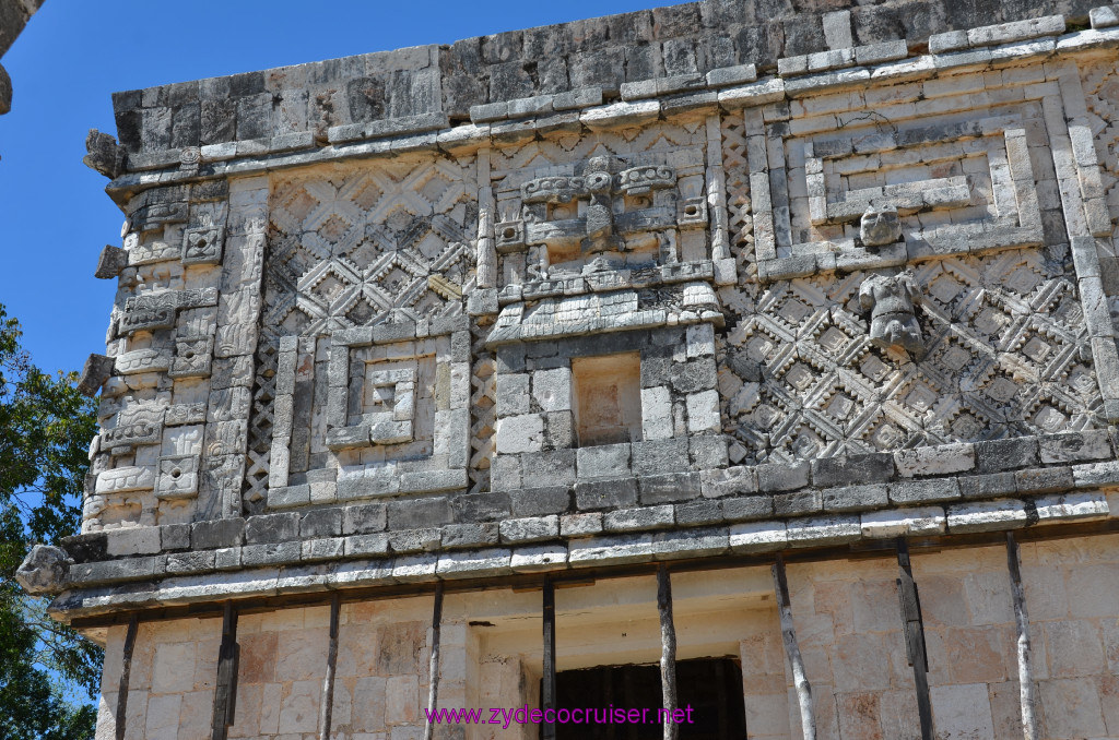 165: Carnival Elation, Progreso, Uxmal, 