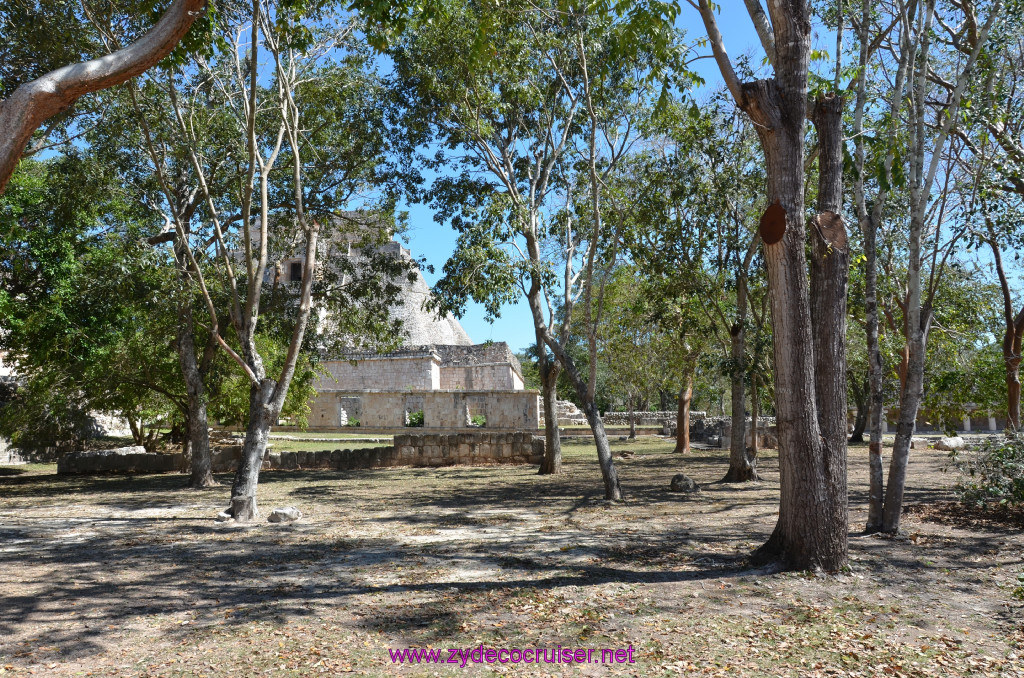 193: Carnival Elation, Progreso, Uxmal, 