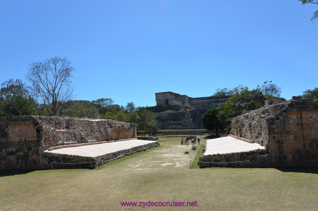 194: Carnival Elation, Progreso, Uxmal, 